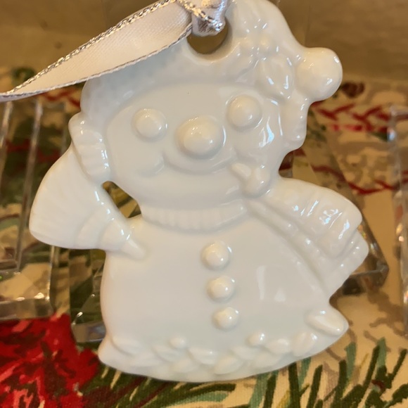 Lot of 3 white ceramic Made in Japan Christmas Tree ornaments - Picture 4 of 6